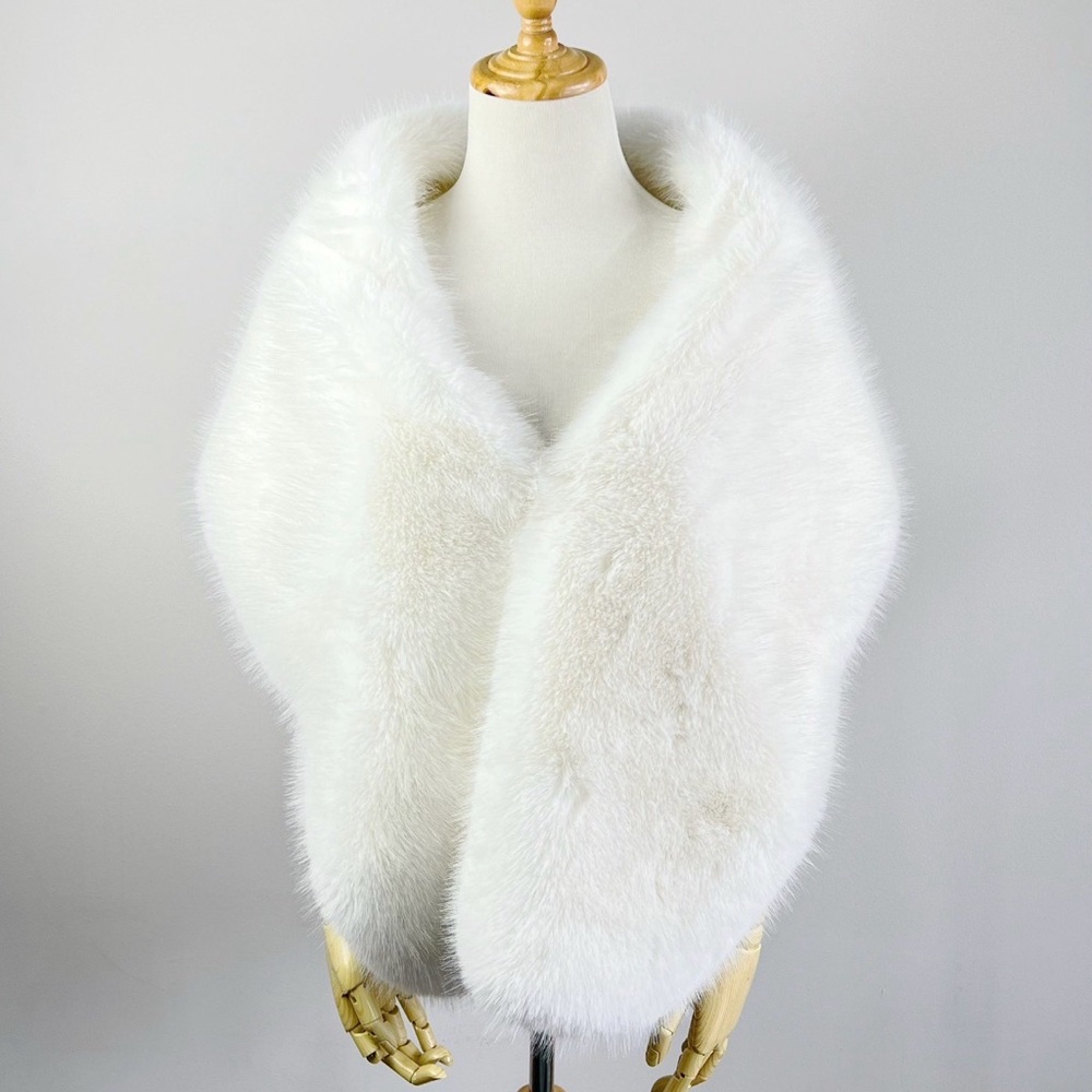 Ivory Faux Fur Bridal Wrap